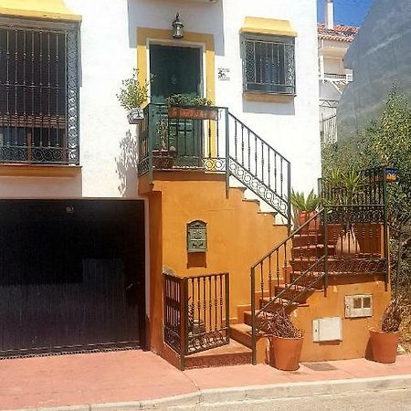 Excelente Habitacion En Bonita Y Tranquila Casa En Benalmadena Pueblo Apartment Bagian luar foto
